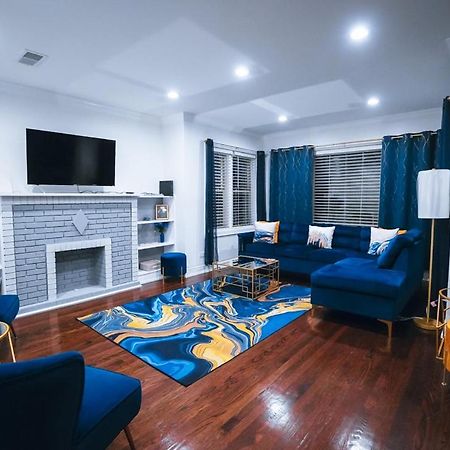 The Blue Golden Luxury Modern 3- Bedroom Apartment In Chicago Esterno foto